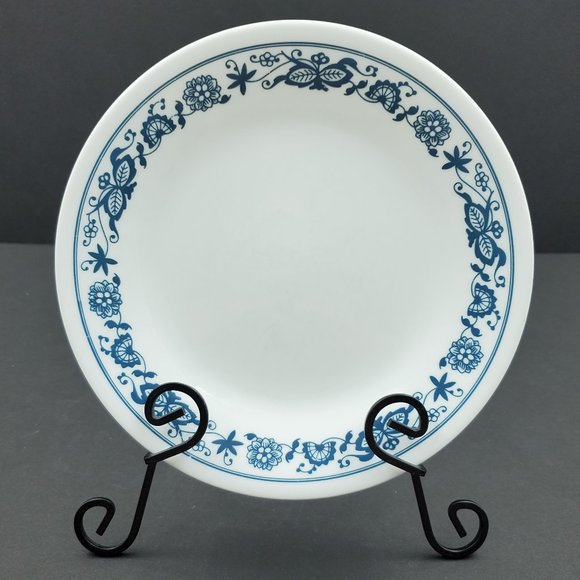 Corelle Old Town Blue Bread and Butter Plates Blue Onion Dessert Plates - Picture 6 of 6